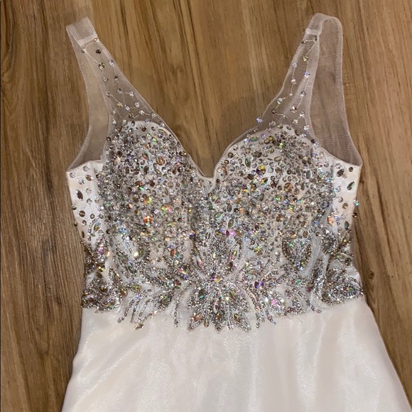 Prom dress - Picture 4 of 6